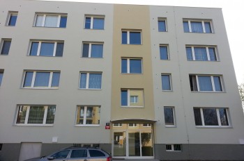 Panelový dům Praha 4 - Lhotka